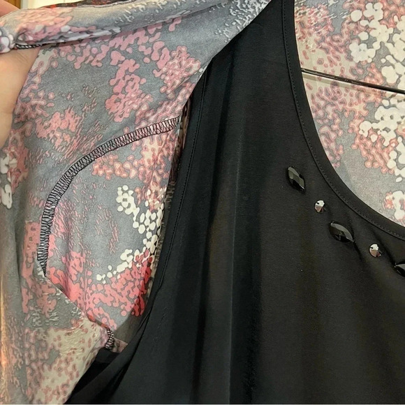 Sag Harbor Stretch Blouse Size 3X Beaded Sequins Abstract Evening Formal Tiered - Picture 8 of 10